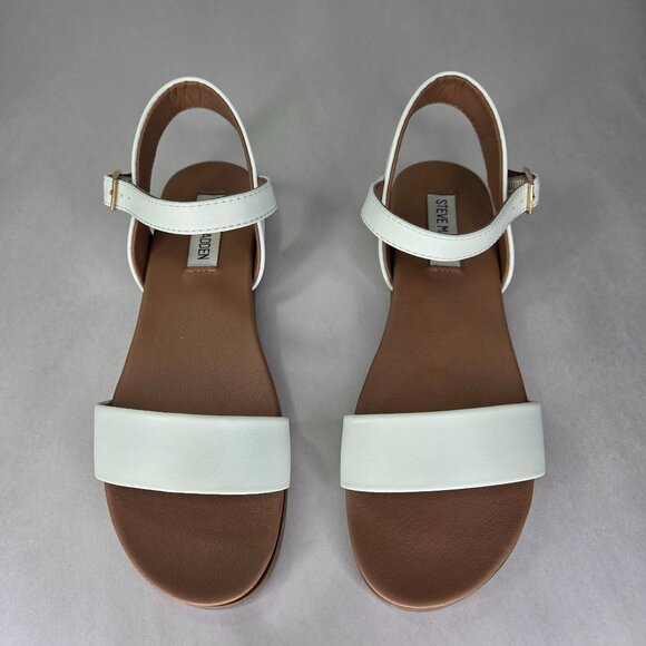 NWOT Steve Madden Dina Flat Sandals - White - Picture 2 of 7